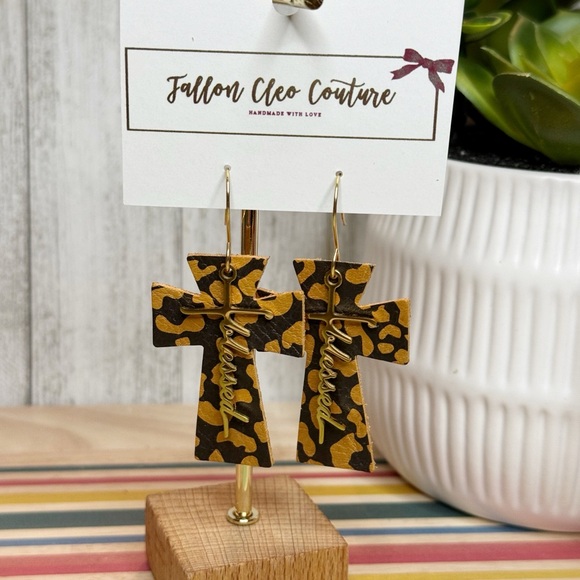 Meet your Posher, Holly - Picture 8 of 13